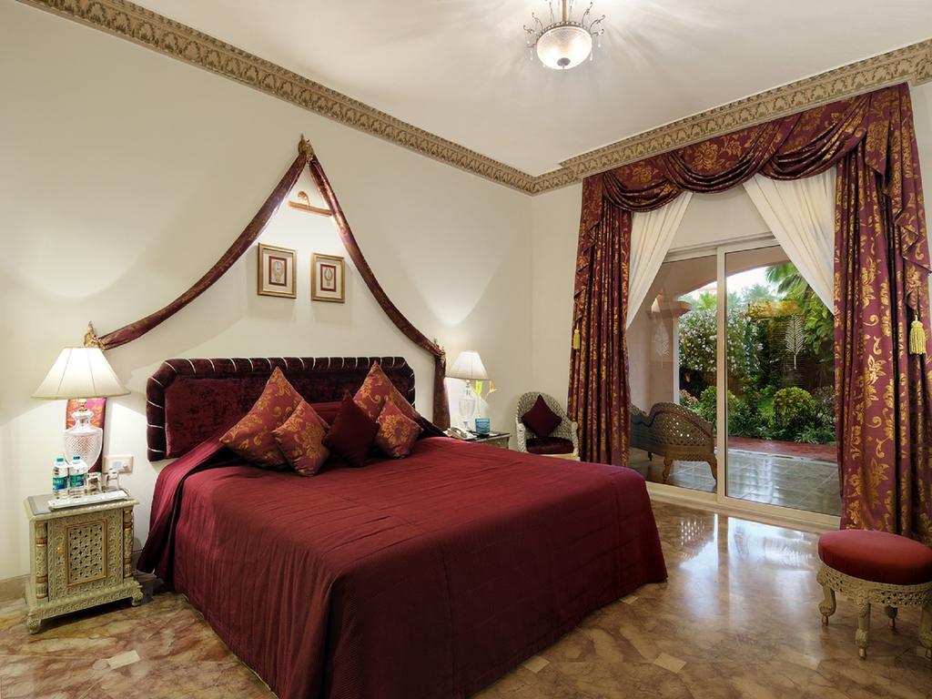 The Golden Palms Hotel & Spa Chik Banavar Exterior photo