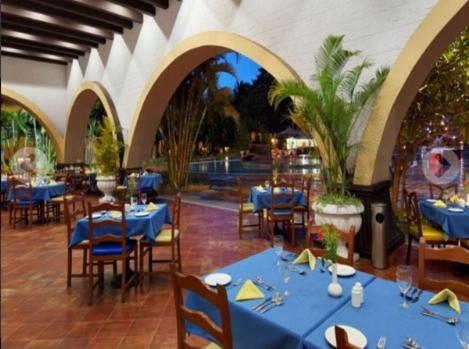 The Golden Palms Hotel & Spa Chik Banavar Exterior photo