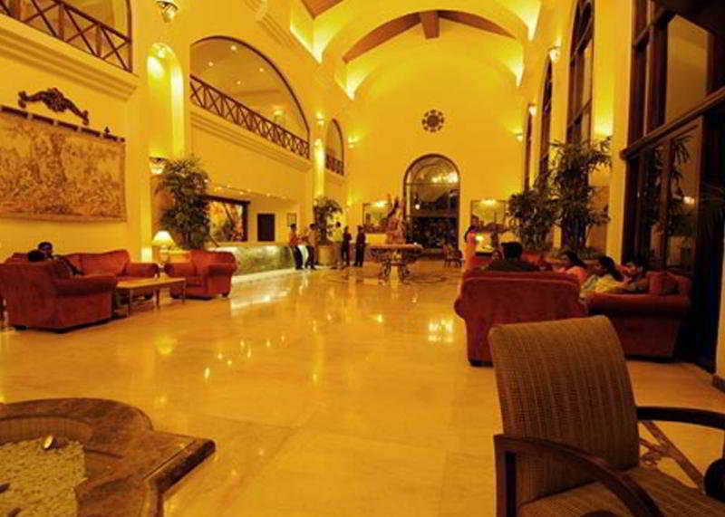 The Golden Palms Hotel & Spa Chik Banavar Exterior photo